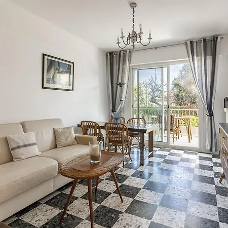 In The Heart Of The Cap D'antibes Lovely Flat * Antibes